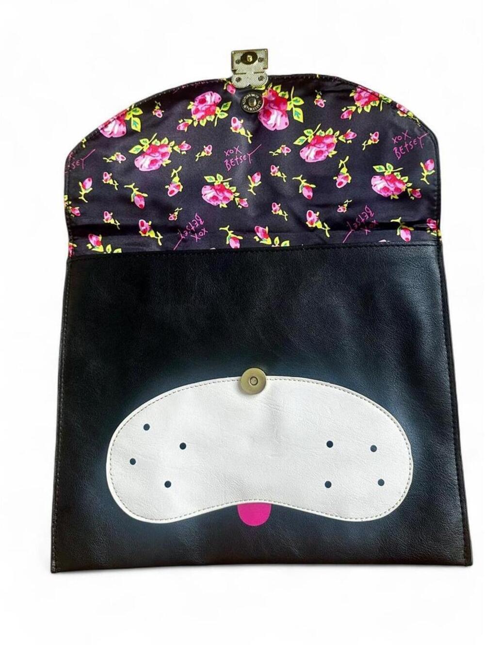 Betsey Johnson Pug Clutch Bag Purse Black Kitsch Terrier Small Tablet Pouch 11x9 - Picture 3 of 5